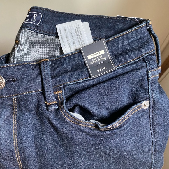 A&F new. SIZE 27 Short (ankle) or sz 4 - Picture 2 of 10